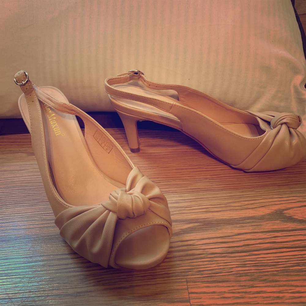 Beige heels